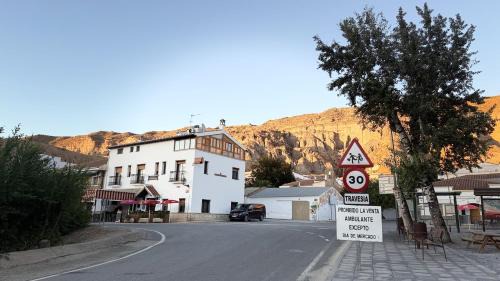 Gorafe Cama Y Desayuno | Hotel los guilos