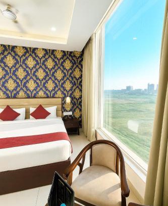 Zirakpur Hotel | Hotel Lycoris Zirakpur Chandigarh ! Main Highway Hotel ! Lift ! Large Parking ! Premium AC Rooms ! Traveler choice