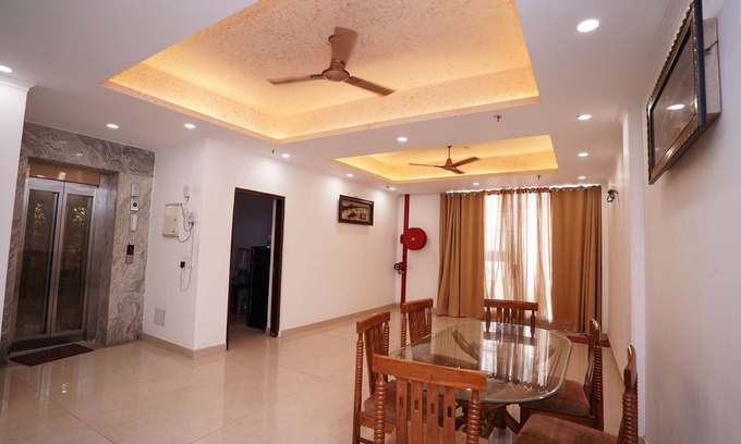 Noida Hotel | Hotel Lyf Corporate Suites Noida Sec-56