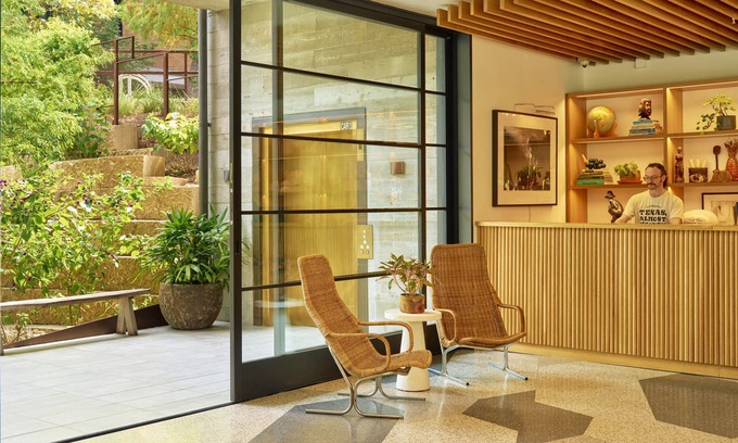 Travis Heights Hotel | Hotel Magdalena