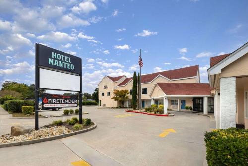 Manteo Hotel | Hotel Manteo, Trademark Collection by Wyndham