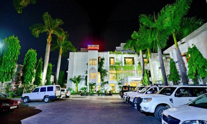Ambikapur Hotel | Hotel Mayura - Ambikapur