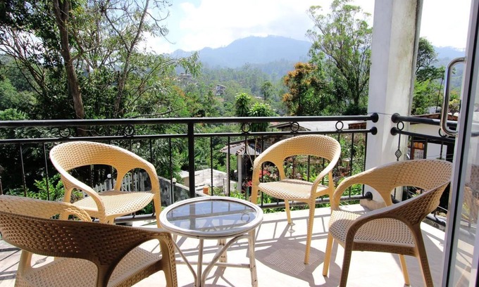 Ella Hotel | Hotel Mevon
