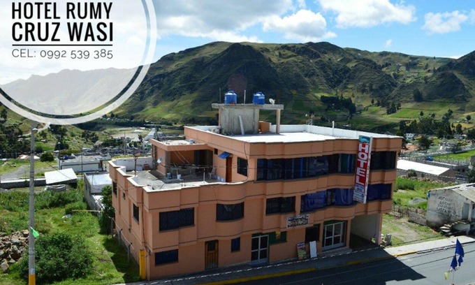 Pujilí Hotel | Hotel Mirador Rumy Cruz Wasi
