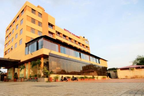 Ujjain Hotel | Hotel Mittal Paradise