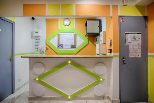 Noailles Hotel | Hotel Monte-Cristo