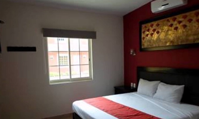 Colima Hotel | Hotel Montroi City