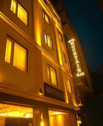 Paharganj Hotel | Hotel Mountain Bliss' New Delhi City center