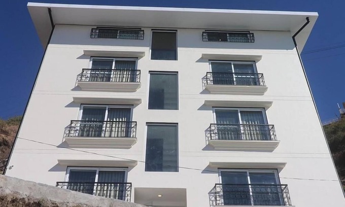 The Mall Road Hotel | Hotel Mussoorie Heights