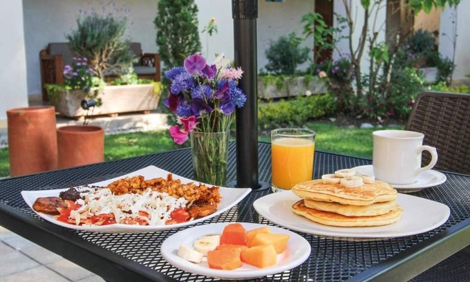 Barrio de Mexicanos Hotel | Hotel Junvay
