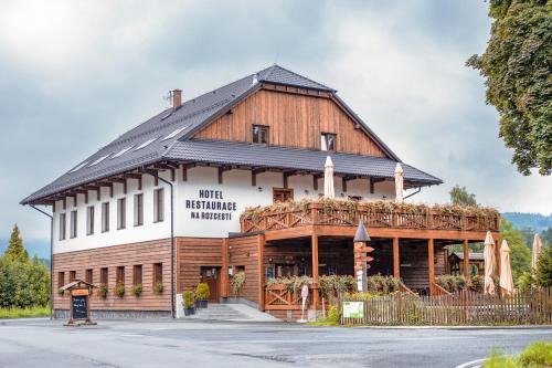 Celadna Hotel | Hotel Na Rozcestí