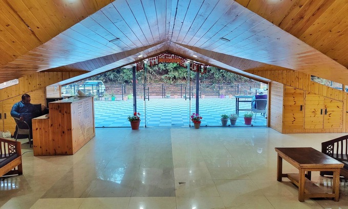 Kumarhatti Hotel | Hotel Neelgiri