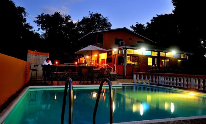 Moyogalpa Cama Y Desayuno | Hotel Nicaraús Ometepe