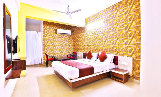 Ahmedabad Hotel | Hotel Nilkanth