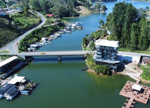 Guatape Hotel | Hotel Nova El Peñol