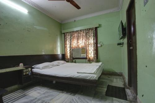 Viluppuram Hotel | Hotel O Anandha Lodge