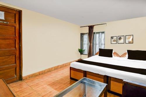 Lake Town Hotel | Hotel O Delight Rooms