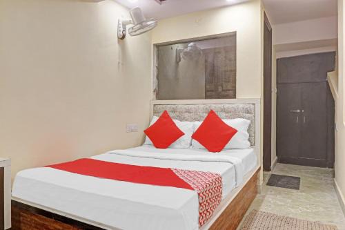 Delhi Hotel | Hotel O Green Palace