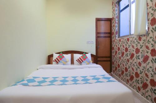 Sealdah Casa | Hotel O Home Cozy Studio Collage Square Hotel Maya International Near St. Thomas's Church