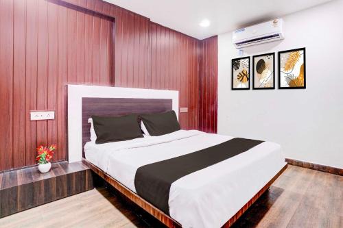 Andheri West Hotel | Hotel O Lokhandwala Andheri West