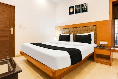 Gurugram Hotel | Hotel O Mall Road Near St. Georges College