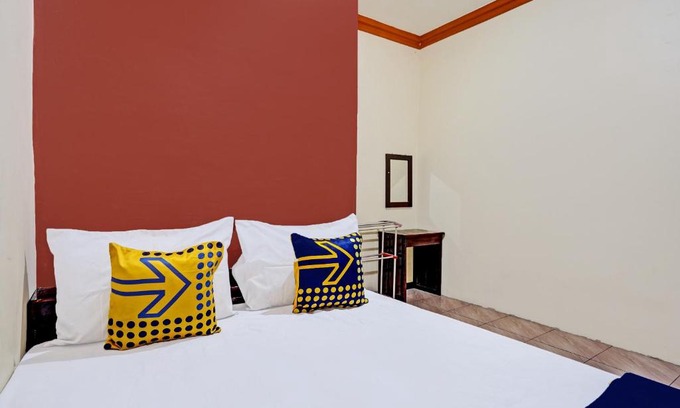 Sumenep Hotel | Hotel O Penginapan Kangean SyariahNearTaman Merdeka Kalianget