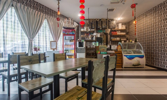 Downtown Kota Kinabalu Hotel | SPOT ON 89858 Rebecca's Homes