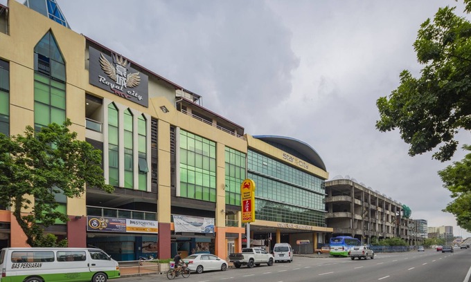Downtown Kota Kinabalu Hotel | OYO 218 Storytel