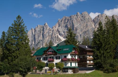 Cortina d'Ampezzo Hotel | Hotel Oasi