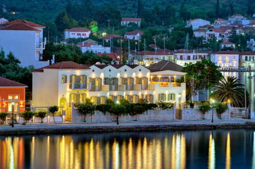 Vathy Hotel | Hotel Omirikon