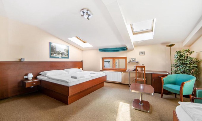 Plzen Hotel | Hotel Palace