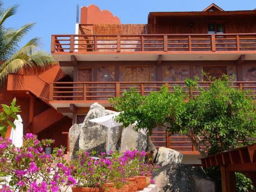 Coacoyul Cama Y Desayuno | Hotel Paradise Lagoon