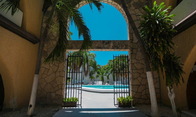 Área de la avenida Tulum Hotel | Hotel Parador Cancun