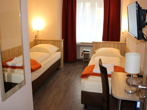 Stadtmitte Hotel | Hotel Paris
