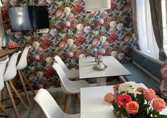 Stuttgart Casa | Hotel-Pension Adler Untertürkheim