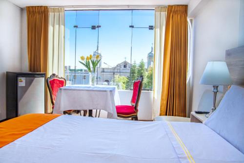 Miraflores Hotel | Hotel Plaza San Antonio Arequipa