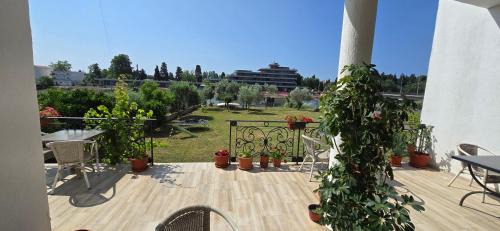 Gjerana Cama Y Desayuno | Hotel Porto Otrant