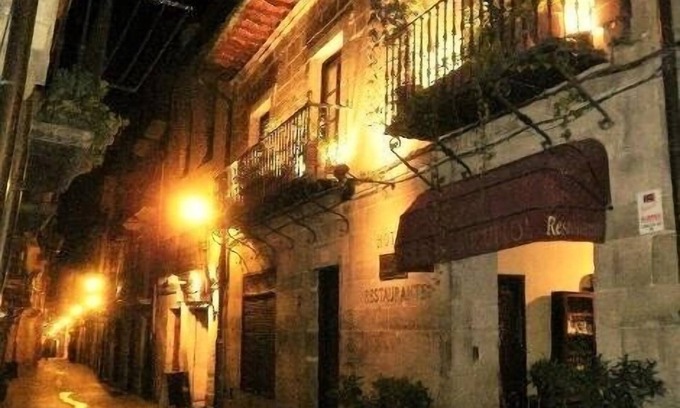 Centro histórico de Laguardia Hotel | Hotel Posada Mayor de Migueloa
