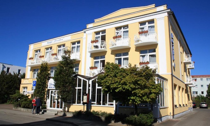 Ostseebad Kuhlungsborn Hotel | Hotel Poseidon