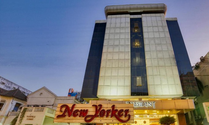 South Tukoganj Hotel | Hotel President, Pure Veg