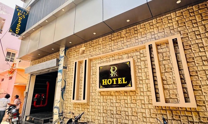 Varanasi Hotel | Hotel PSR Residency - near Temple & Ghat