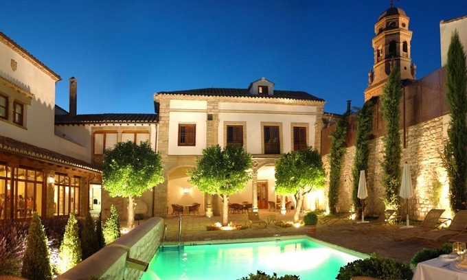 Centro histórico de Baeza Hotel | Hotel Puerta de la Luna
