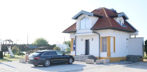 Hegyeshalom Apartamento | Hotel Rózsa Csárda Bungalow & Caravan Park