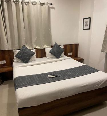 Indore Casa | Hotel Raja Palace