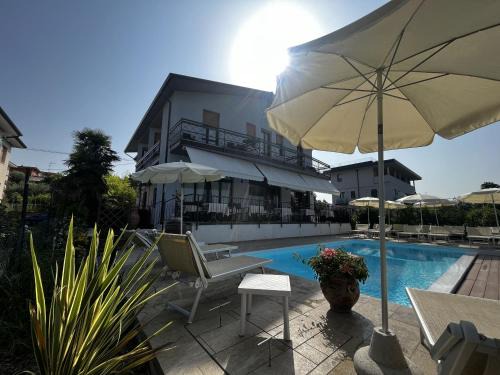 Montioni Hotel | Hotel Renata