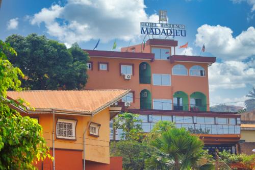 Yaounde Hotel | Hotel Residence Madadjeu