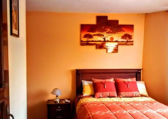 Tababela Casa | Hotel Residencial El Viajero