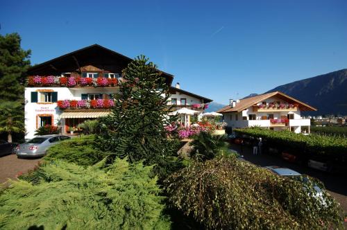 Nalles Apartamento | Hotel & Residenz Traubenheim