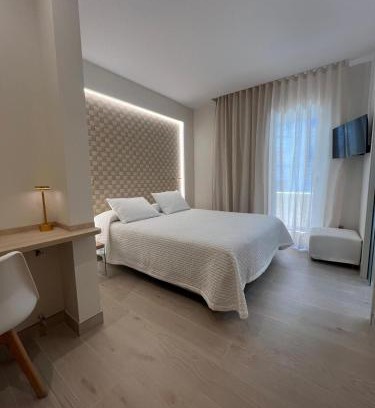 Sant Carles de la Rapita Hotel | Hotel Restaurant Llansola