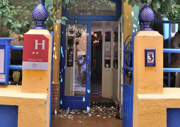 Thuir Hotel | HOTEL RESTAURANT CORTIE